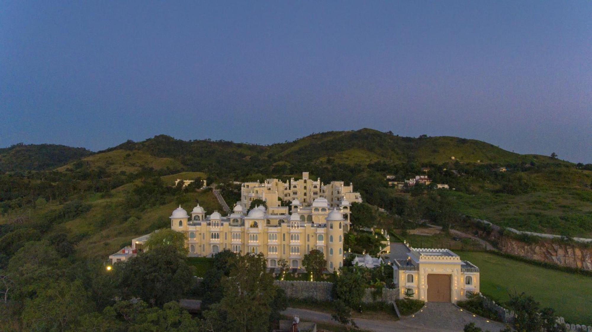 The Everest Hill Resort Kumbhalgarh Exterior photo